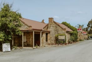 Freehold Hotel for Sale plus Adjoining Land – Pratty's Patch, Maiden Gully VIC