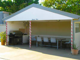 A RARE FREEHOLD MOTEL OPPORTUNITY! - 892MF