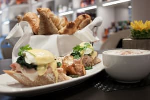 Popular Pakenham Café – High Profits, Weekly taking $12k, 35kg Coffee/Per Week, Prime Location wi...