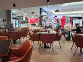 Premium Franchise Cafe - High-Traffic Shopping Centre