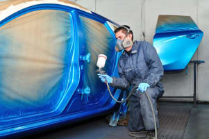 AUTO PANEL BEATERS SMASH REPAIR WORKSHOP JUST OFF FREEWAY