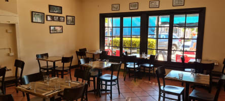 Busy Restaurant - Broome - Strong Earnings & Lifestyle