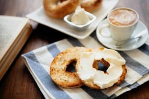 A TURNKEY CAFÉ WITH STRONG LOCAL LOYALTY
