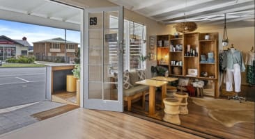 Lifestyle + Profit in Bicheno's Coastal Hotspot  Dual-Income Boutique Business