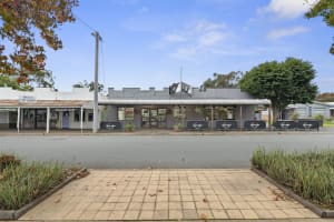 Successful, long-standing (40+ years in business) cafe for sale
