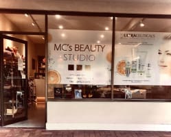 QUALITY, PEACEFUL, ELEGANT, & WELL ESTABLISHED SALON