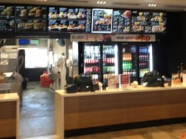 Red Rooster South Kempsey, Long lease, Consistent $23k per week TO, Driv-thru