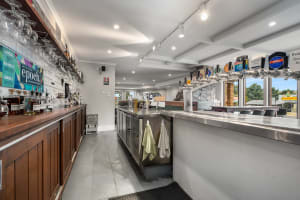 RARE FREEHOLD HOSPITALITY OPPORTUNITY IN ORANGE’S GROWING EASTERN CORRIDOR - 153HF