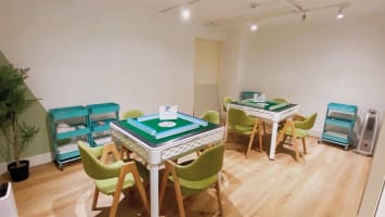 Le Town Board Games & Mahjong Prime Melbourne CBD Location in China Town