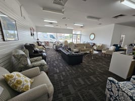 Established 50-Year Custom Lounge Furniture & Upholstery