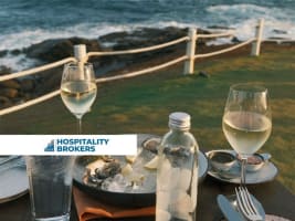 Waterfront Restaurant High Net Margins 4-Days Trade