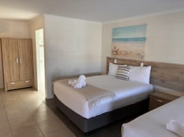 Whitsunday Gateway Motel: 14 rooms, $343k avg profit, growth upside | Resort Brokers ID : FH009225