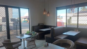 Cafe Bakery taking close to $1 Million Including Freehold