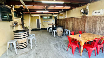 Well-Established Country Hotel in the Heart of Colac