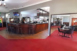 LEASEHOLD - Federal Hotel / Motel, Berrigan NSW - 1P0557