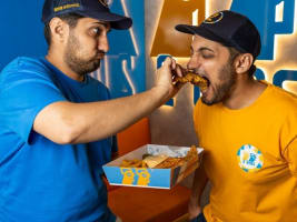 Start Your 2 Bros Franchise in Robina