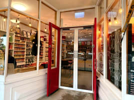 UNDER CONTRACT - King Valley Popcorn Cafe & Ice Creamery, Glenrowan - 1P0571