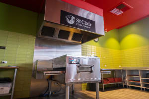 High-Traffic Shopping Centre Pizzeria – Strong Sales, Fully Fitted Out