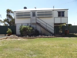 ESTABLISHED MECHANIC BUSINESS SELLING FREEHOLD WITH ADJOINING RESIDENCE