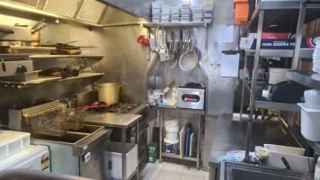 Nixie Nox - The Smallest Pub In Richmond