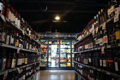 Prime Location Bottle Shop inner southeastern suburb Ref: 1713