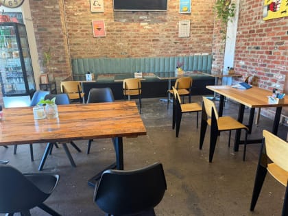 72 Seat Established Cafe / Restaurant - West Melbourne! WIWO