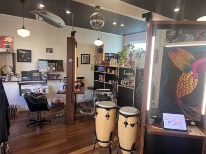 ✂️ Hairdressing Salon for Sale – Established, Profitable & Full of Character