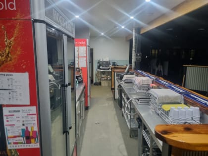 National Restaurant Franchise Opportunity. Excellent Net Profit Estabishment.