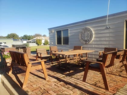 SECURE LEASE, BOOMING AREA AND MAKING MONEY WITH DEVELOPMENT HAPPENING IN AREA  - 89ML