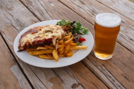 THRIVING FREEHOLD REGIONAL TAVERN