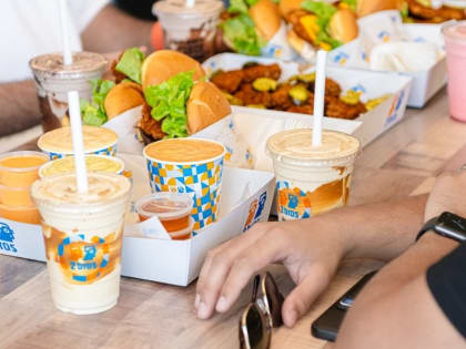 Established 2 Bros Franchise | Slacks Creek Location