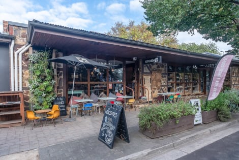 HAHNDORF MAIN STREET CAFE - 'Kitchen 2C'