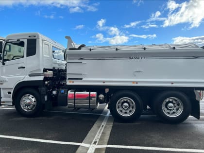 HIGH-CASHFLOW TIPPER TRUCK & DOG TRAILER BUSINESS FOR SALE – BRISBANE QLD