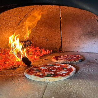 WOOD OVEN PIZZERIA OPPORTUNITY ADELAIDE HILLS RENT $300PW $49,000+GST