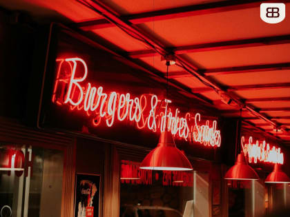 RESTAURANT & BAR