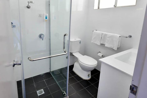 EXCEPTIONAL RARE OPPORTUNITY, 74-ROOM LEASEHOLD MOTEL, WESTERN NSW - 893ML