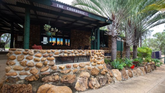 Sapphire Caravan & Cabin Park - Established Park in a Renowned Outback Tourism Region