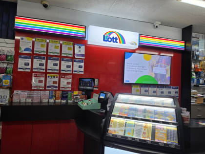 GOLD COAST  NEWSAGENCY FOR SALE SALE PRICE $90,000 PLUS SAV ONO