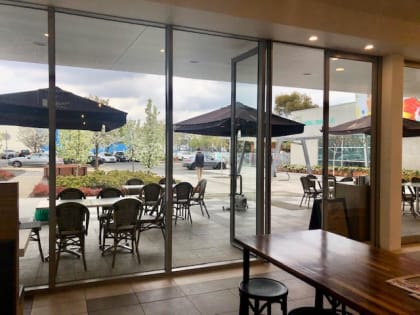 ​CAFE - TAKING $18000PW. 2.20PM CLOSE.   PROFESSIONALLY DESIGNED & BUILT. $1040PW RENT