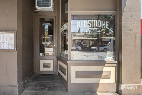 PROVEN HOSPITALITY BUSINESS IN HIGH-EXPOSURE LOCATION