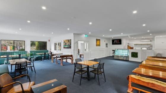 Phillip Island – Resort & Café with Growth Potential