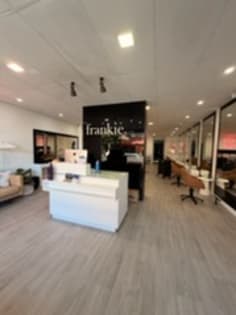 Hair Salon Glenelg for sale
