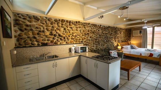 Sapphire Caravan & Cabin Park - Established Park in a Renowned Outback Tourism Region