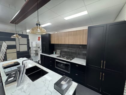 Albany Icon Business