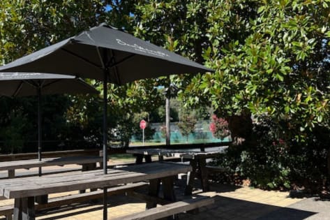 UNDER OFFER - Court House Hotel, Jamieson