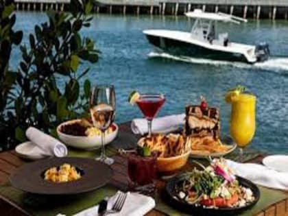 BAR LICENCE AND CAFE PRIME WATERFONT LOCATION OUTSTANDING AMAZING BUSINESS WITH SUPER TURNOVER $2...