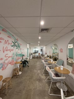 Cafe / Juice Bar