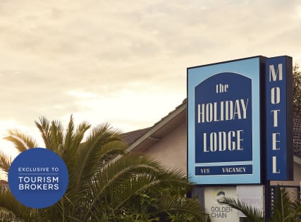 DUAL LEASEHOLD MOTEL OPPORTUNITY, NAROOMA NSW - 961ML