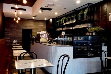 Step into Wollongong's favourite dessert bar and start earning from day one!