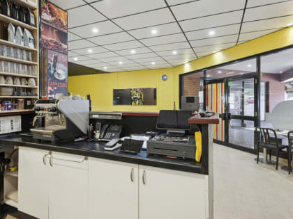 Drastically Reduced - Mt Martha Pizza Shop